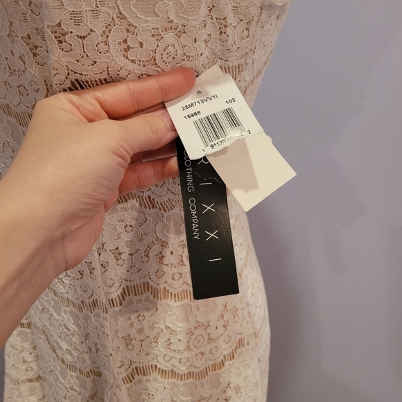 TRIXXI White Lace With Tulle Hem Dress - Picture 9 of 10